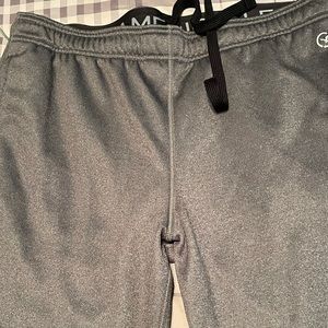 American eagle joggers size large